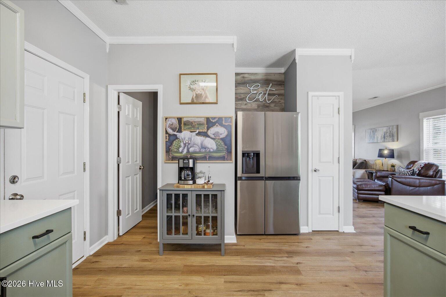 100563445 | Photo 12