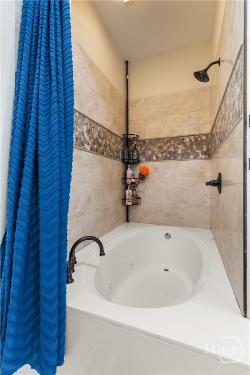 Primary Bathroom - Main