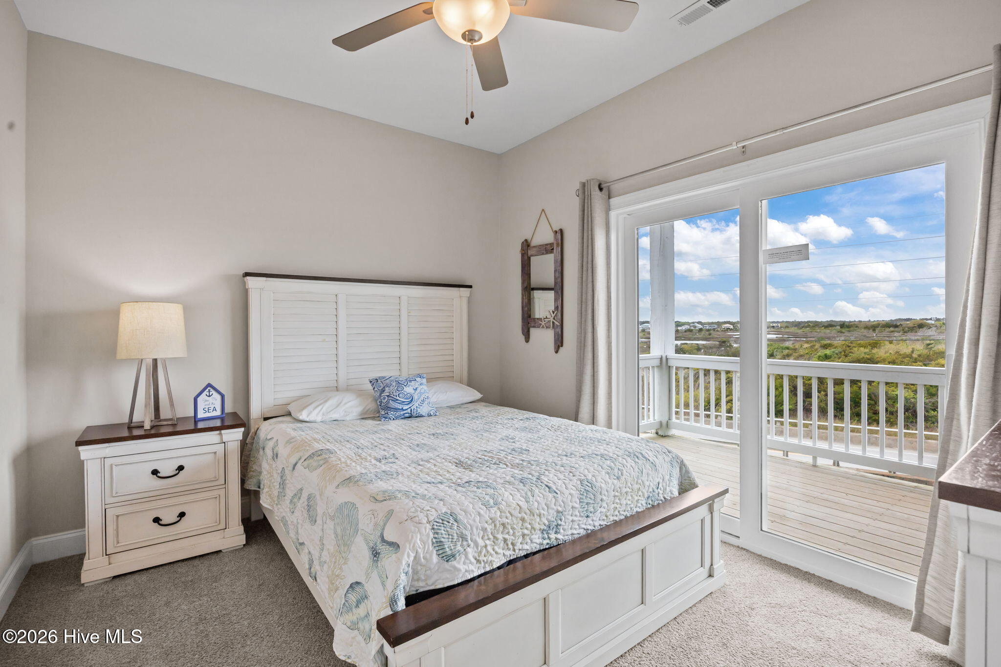 100565751 | Photo 49