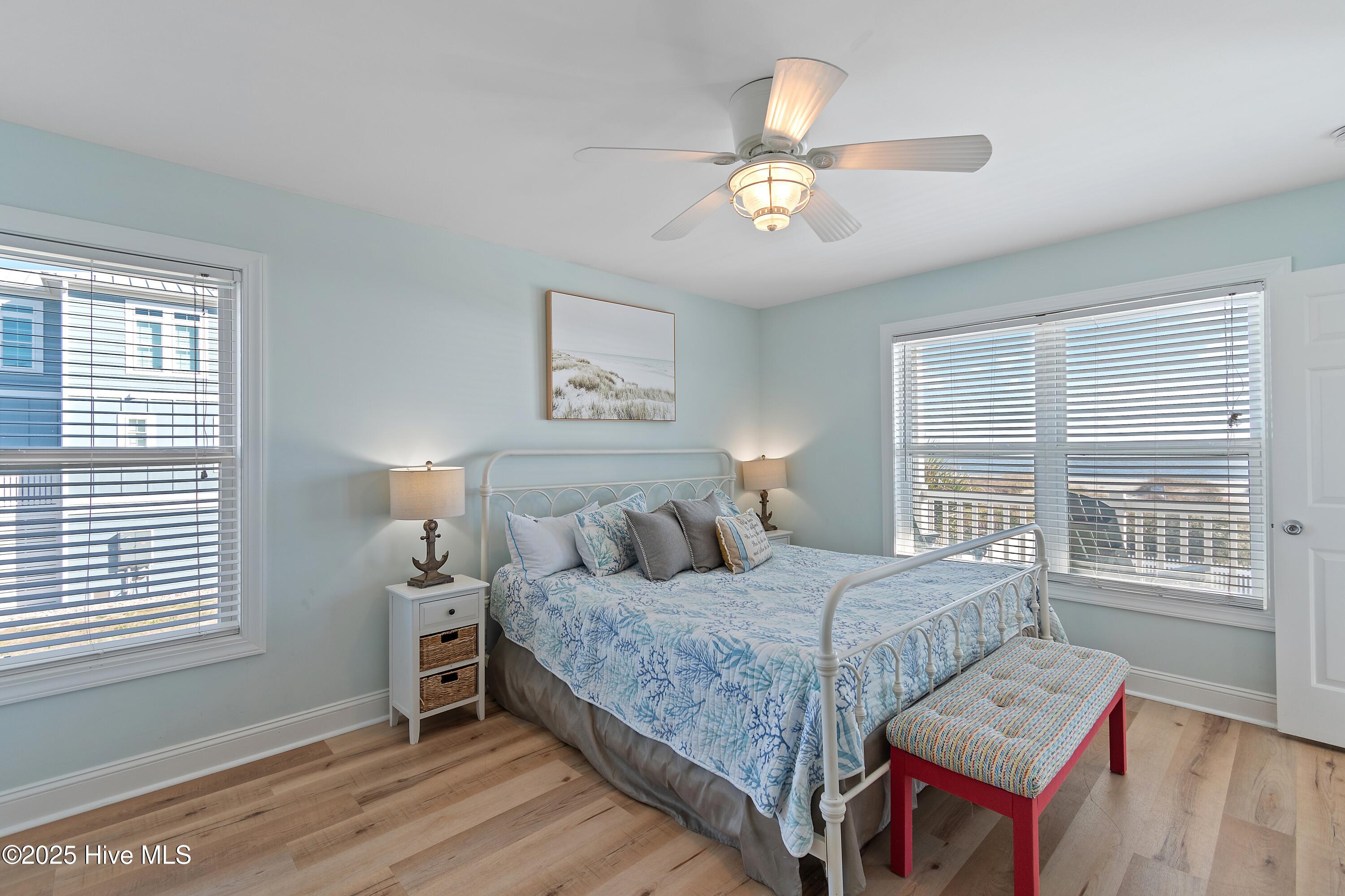 100541214 | Photo 49