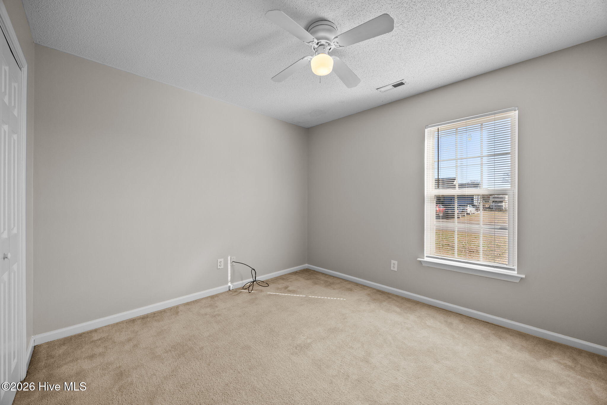 100550367 | Photo 34