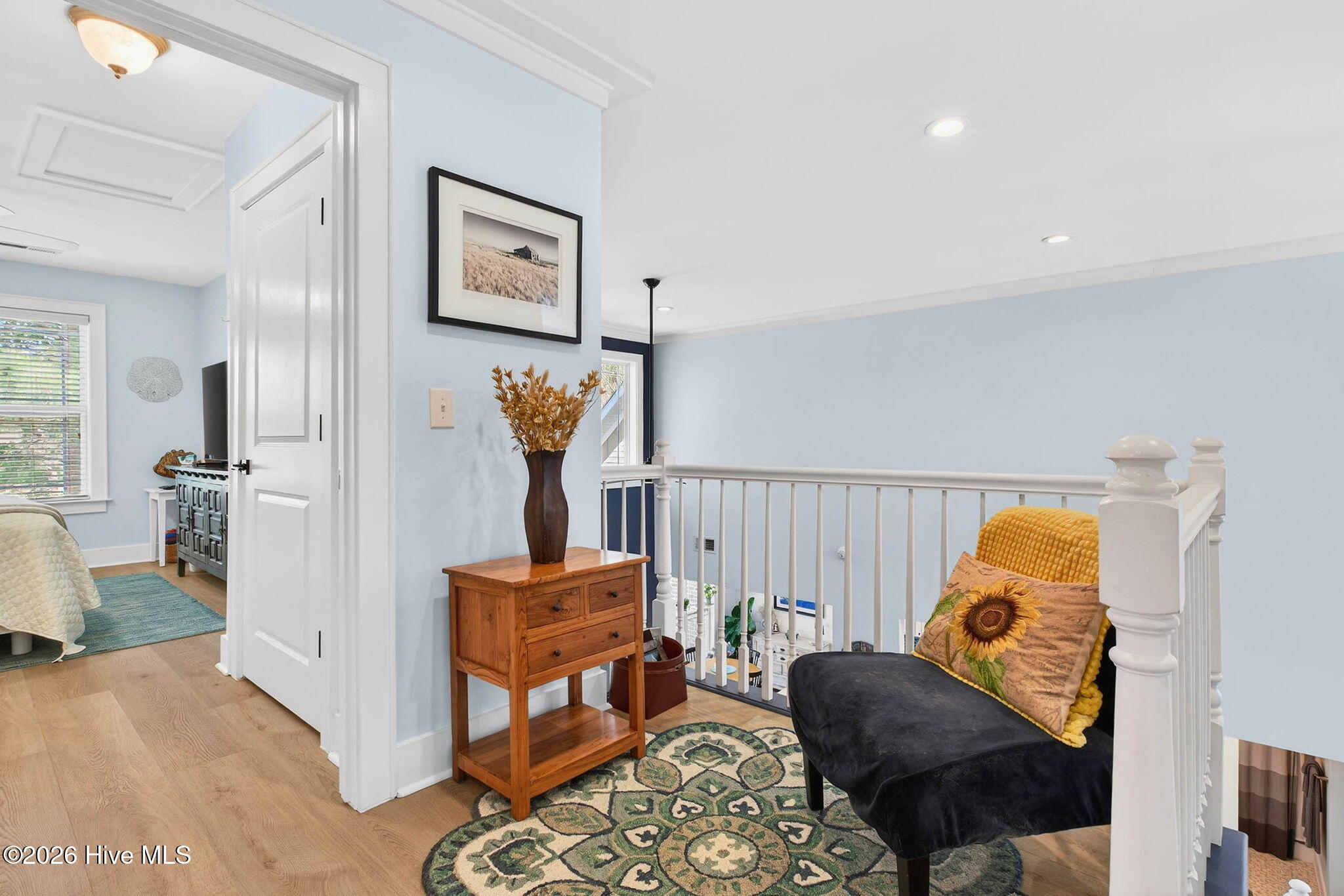 100564784 | Photo 26