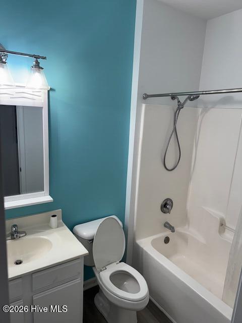 100570390 | Photo 10