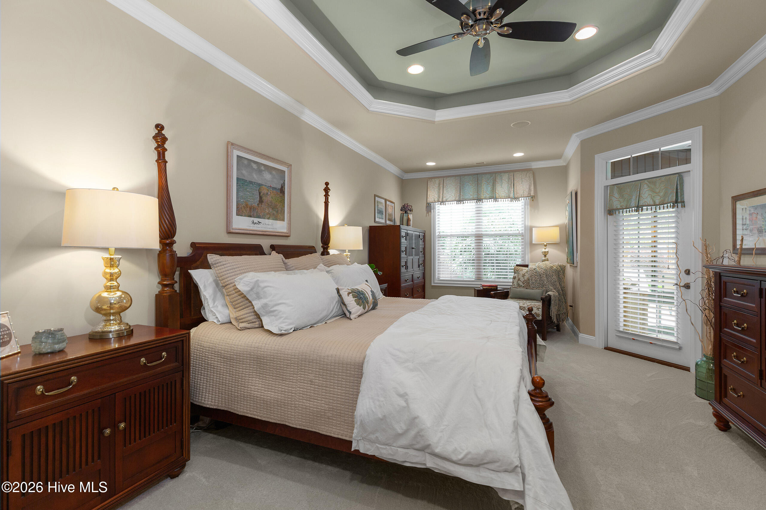 100567107 | Photo 23