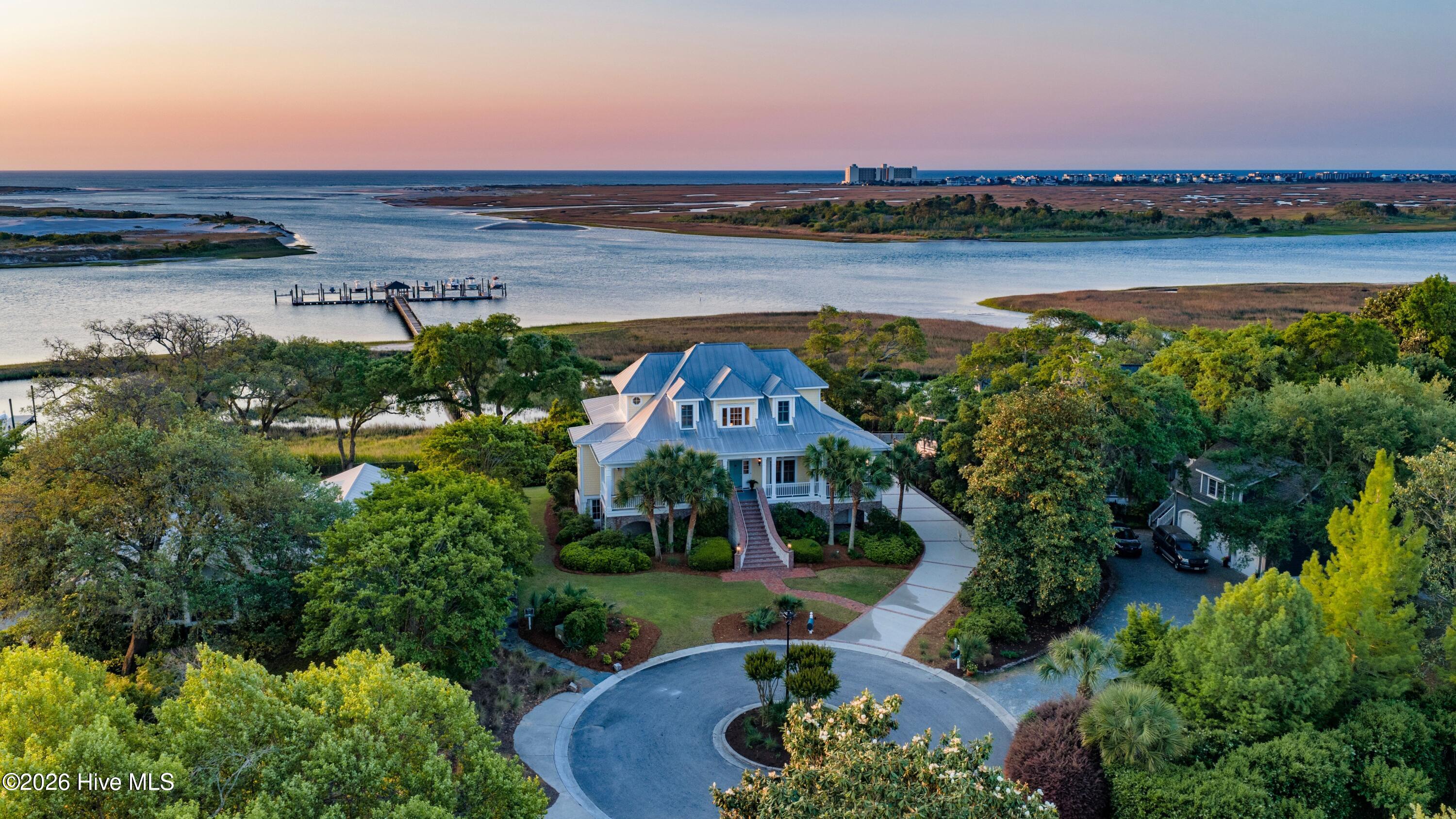 100569484 | Photo 101