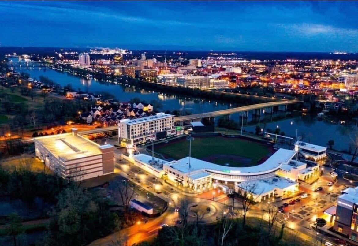 Downtown Nightlife