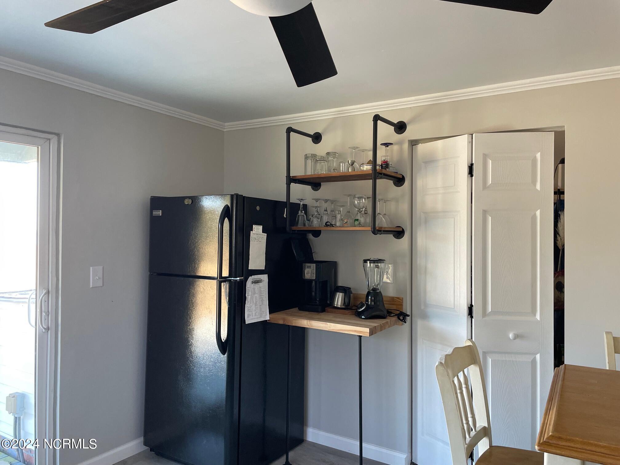 2524 Cedar Island Road,Cedar Island