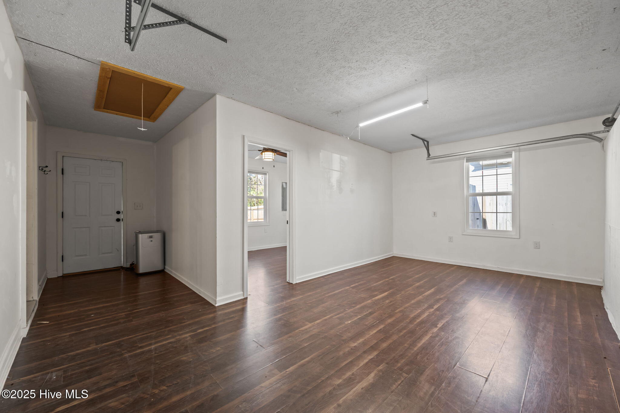 100546746 | Photo 32