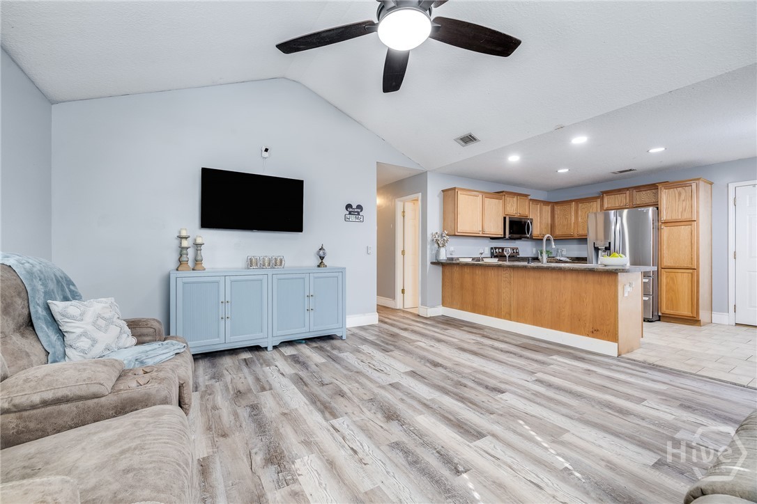 Homes for sale in Rincon, GA | 31 Oak Ln, Rincon, GA 31326 | MLS# SA343875