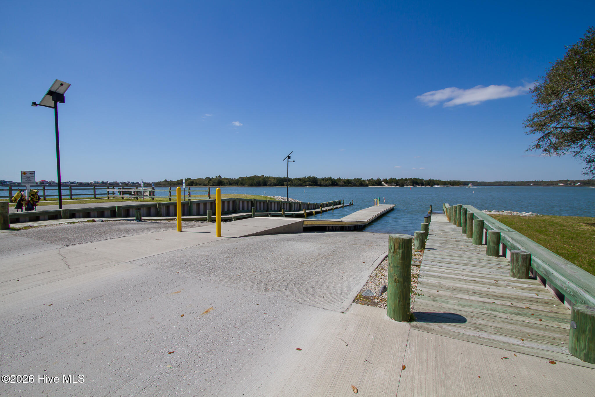 100550548 | Photo 14