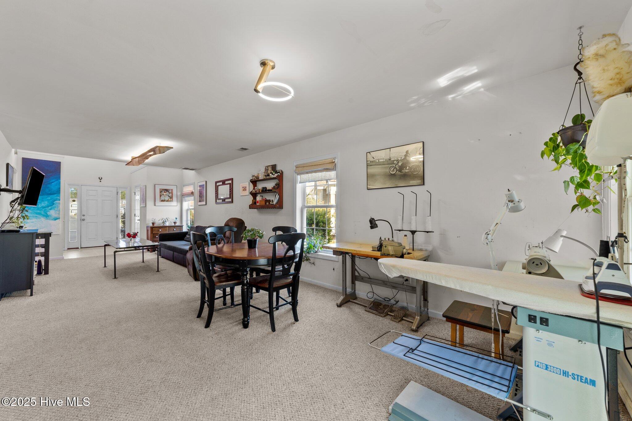 100502456 | Photo 15