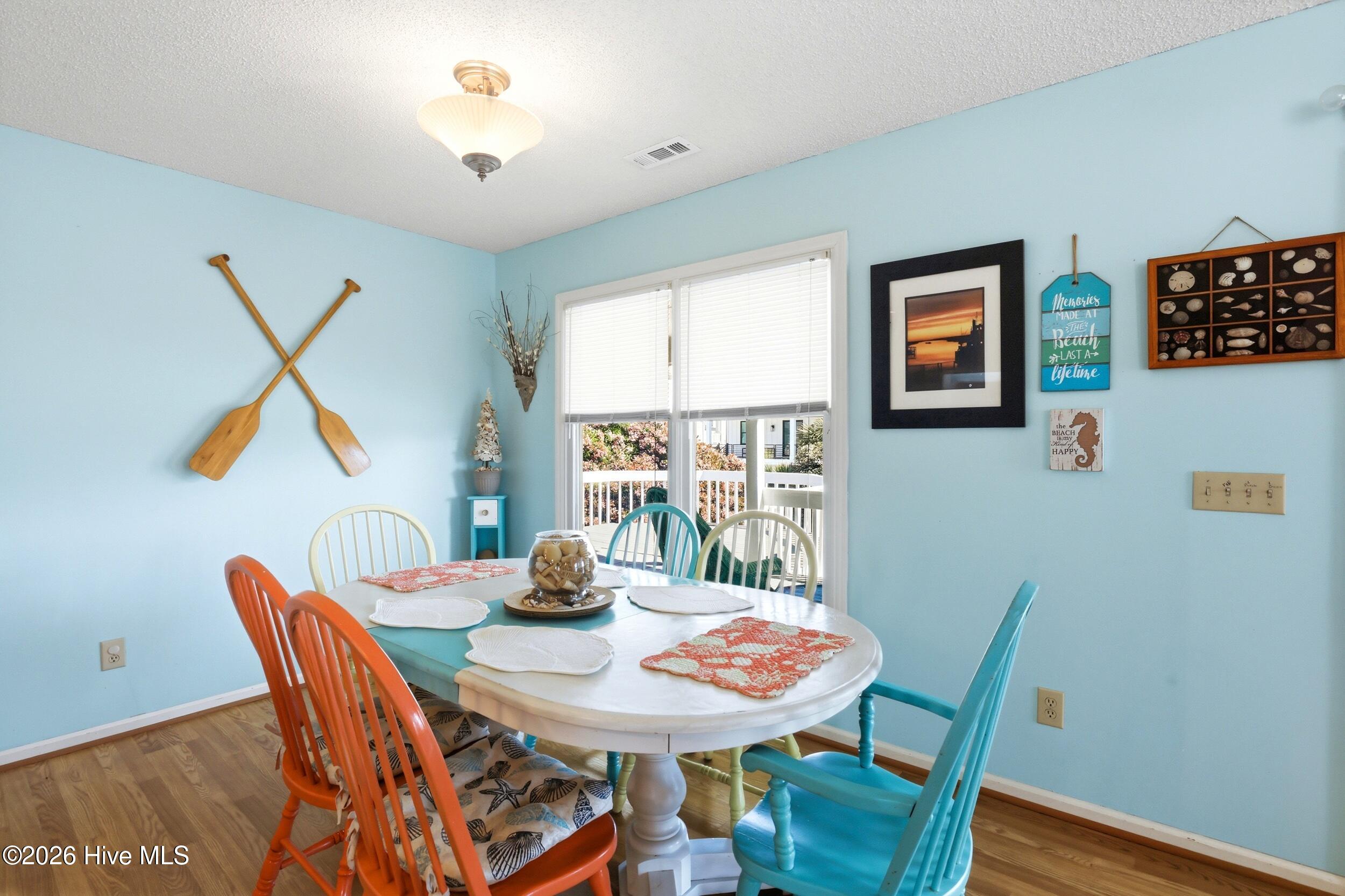 100565033 | Photo 10