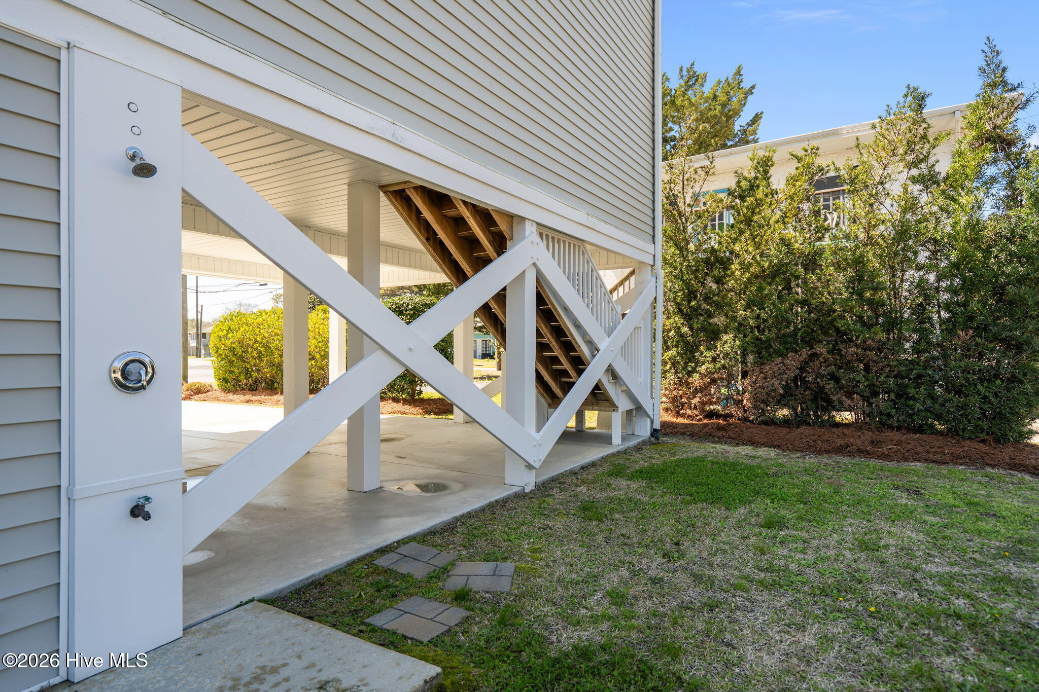 100562552 | Photo 45