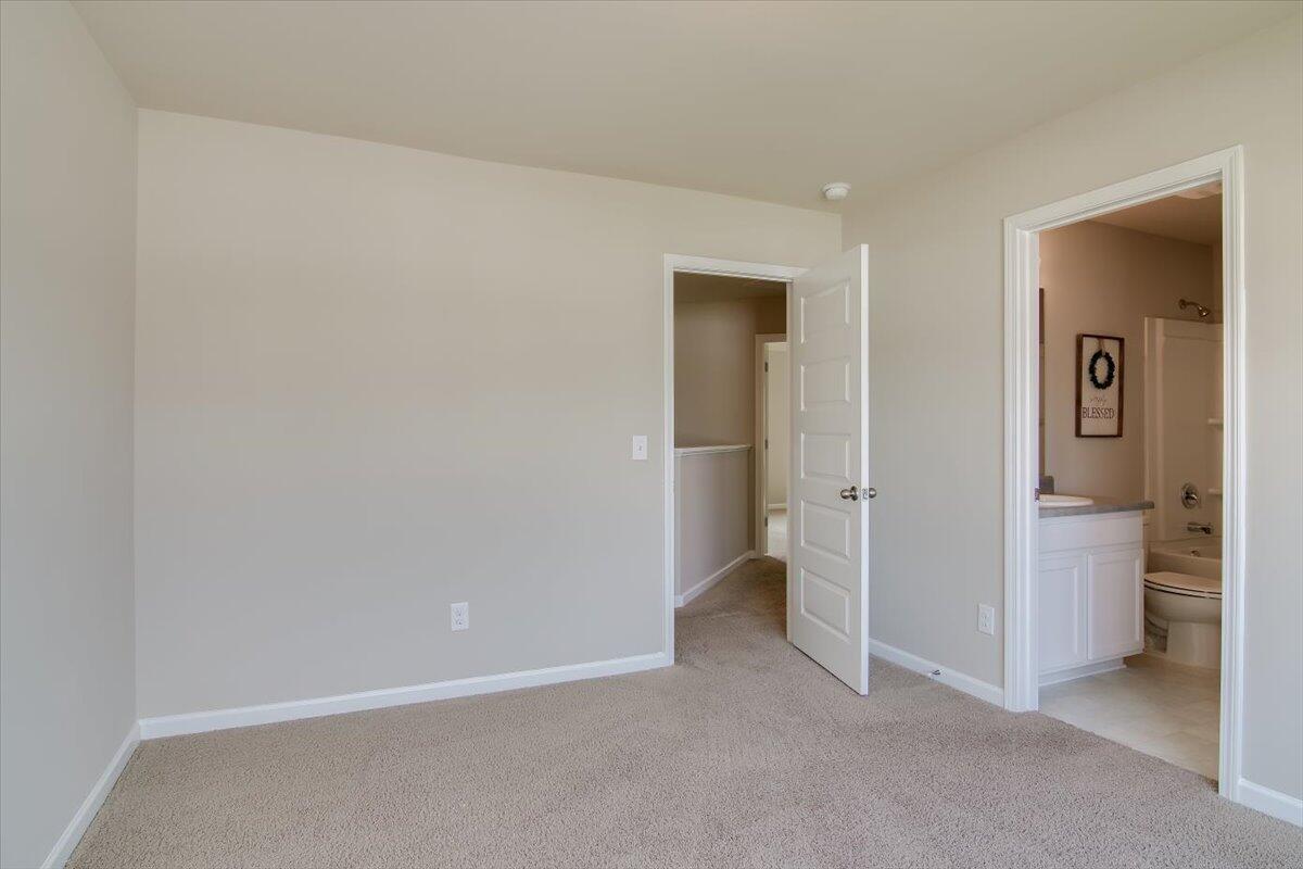 5026 Vine Lane