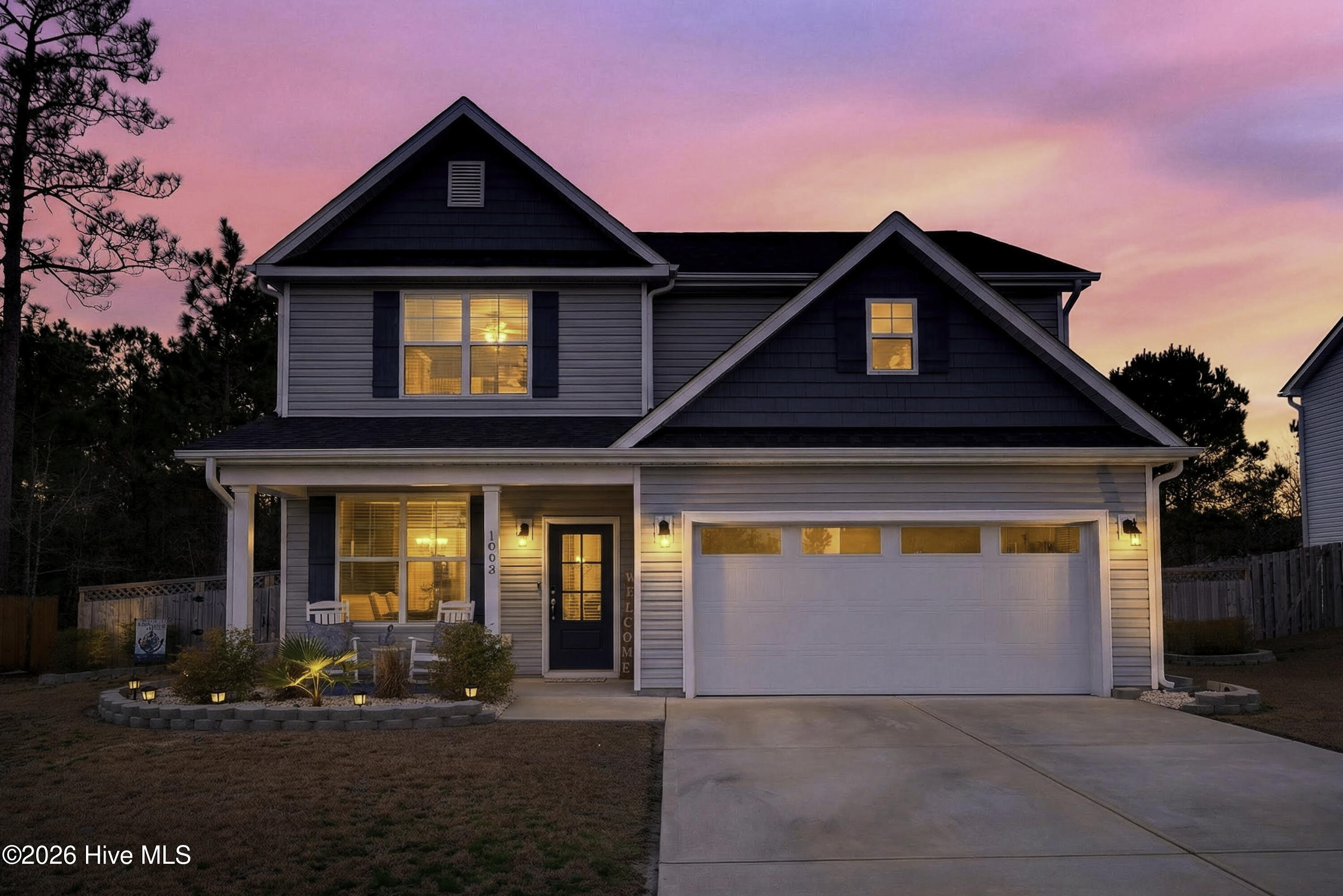 100548256 | Photo 47