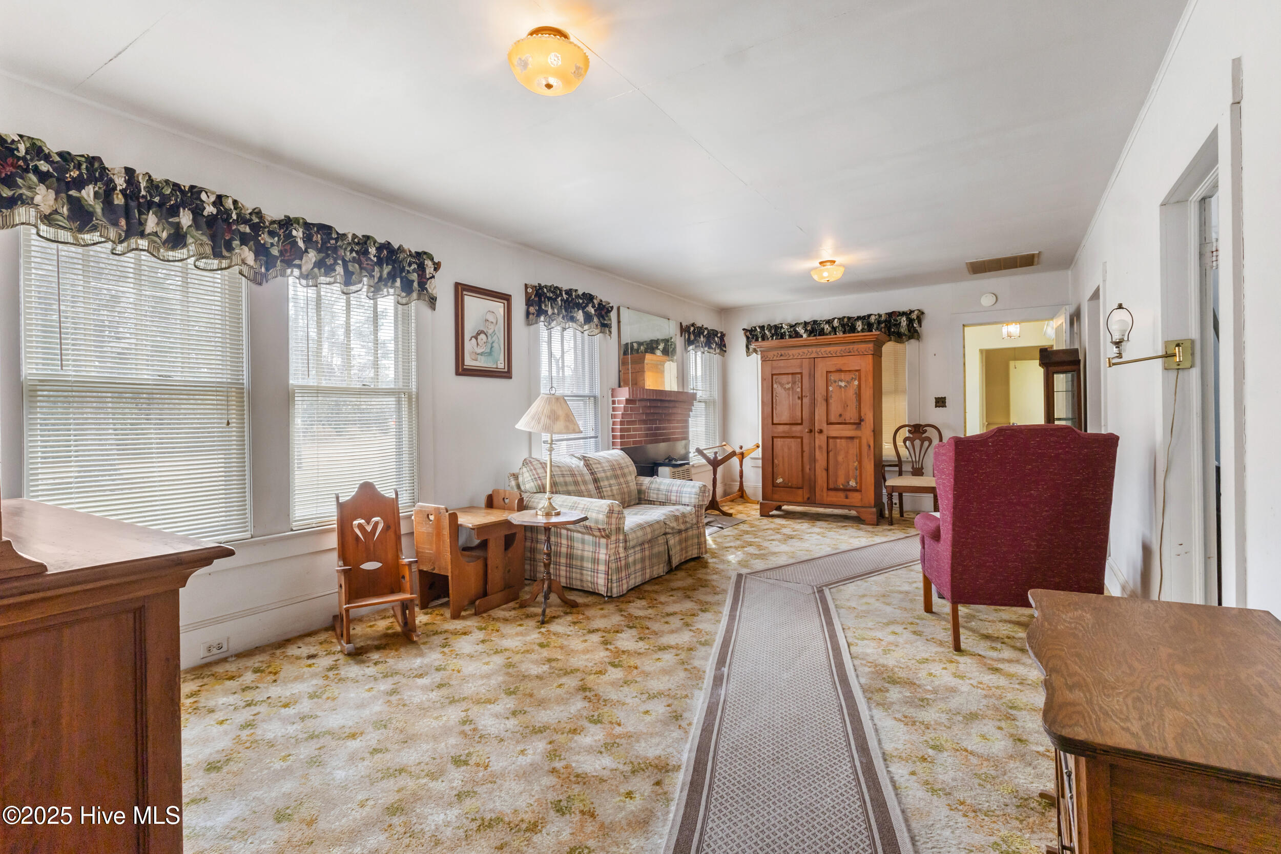 100487723 | Photo 11