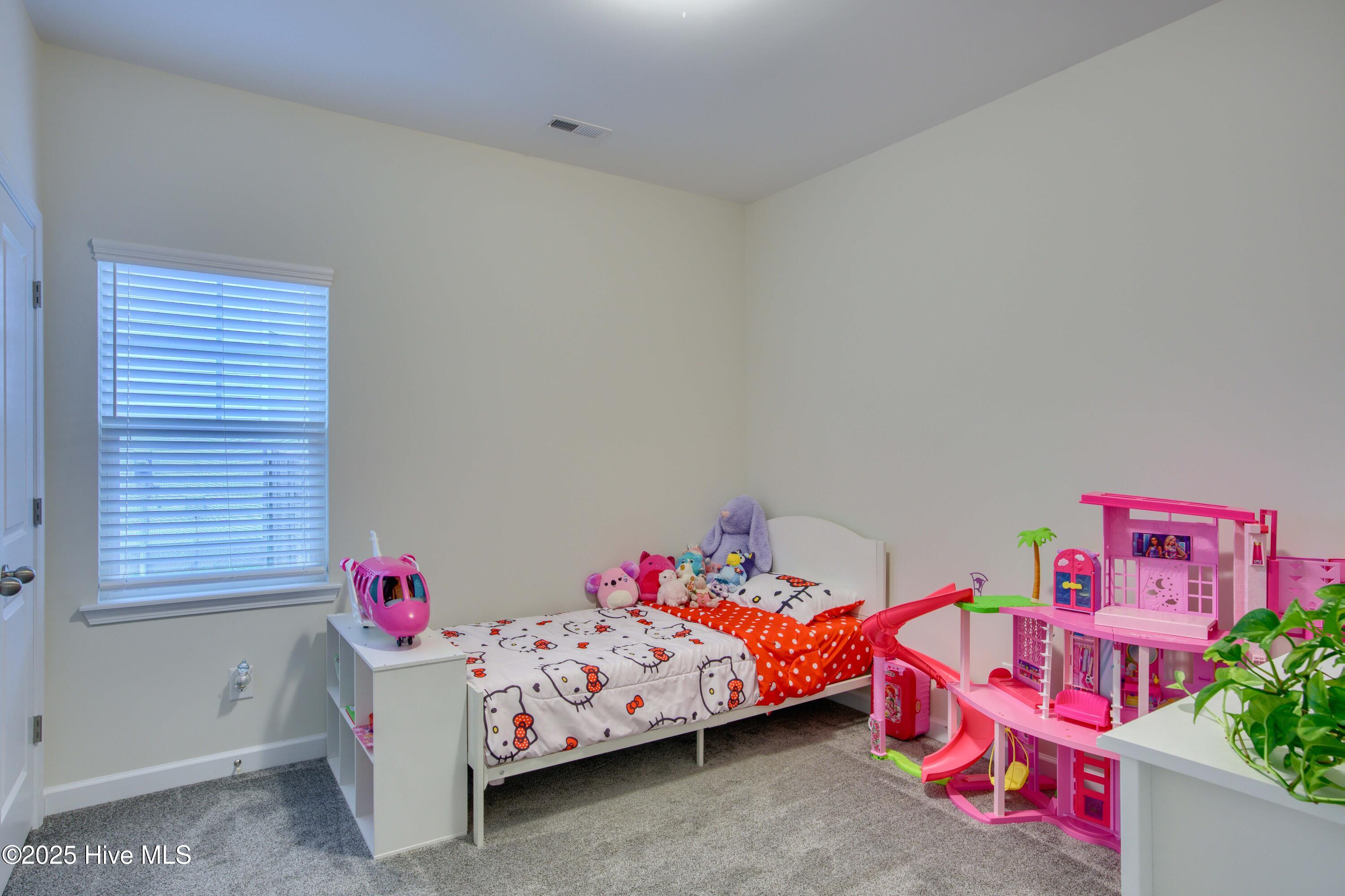 100544782 | Photo 18