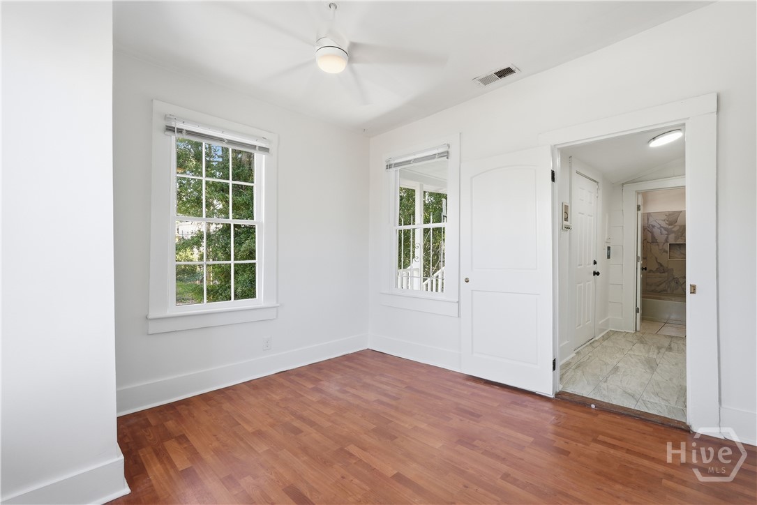 Photo 3 of House for sale at 218 W Anderson St, Savannah, GA 31401 | MLS# SA359887 | Listing updated on 2026-09-18