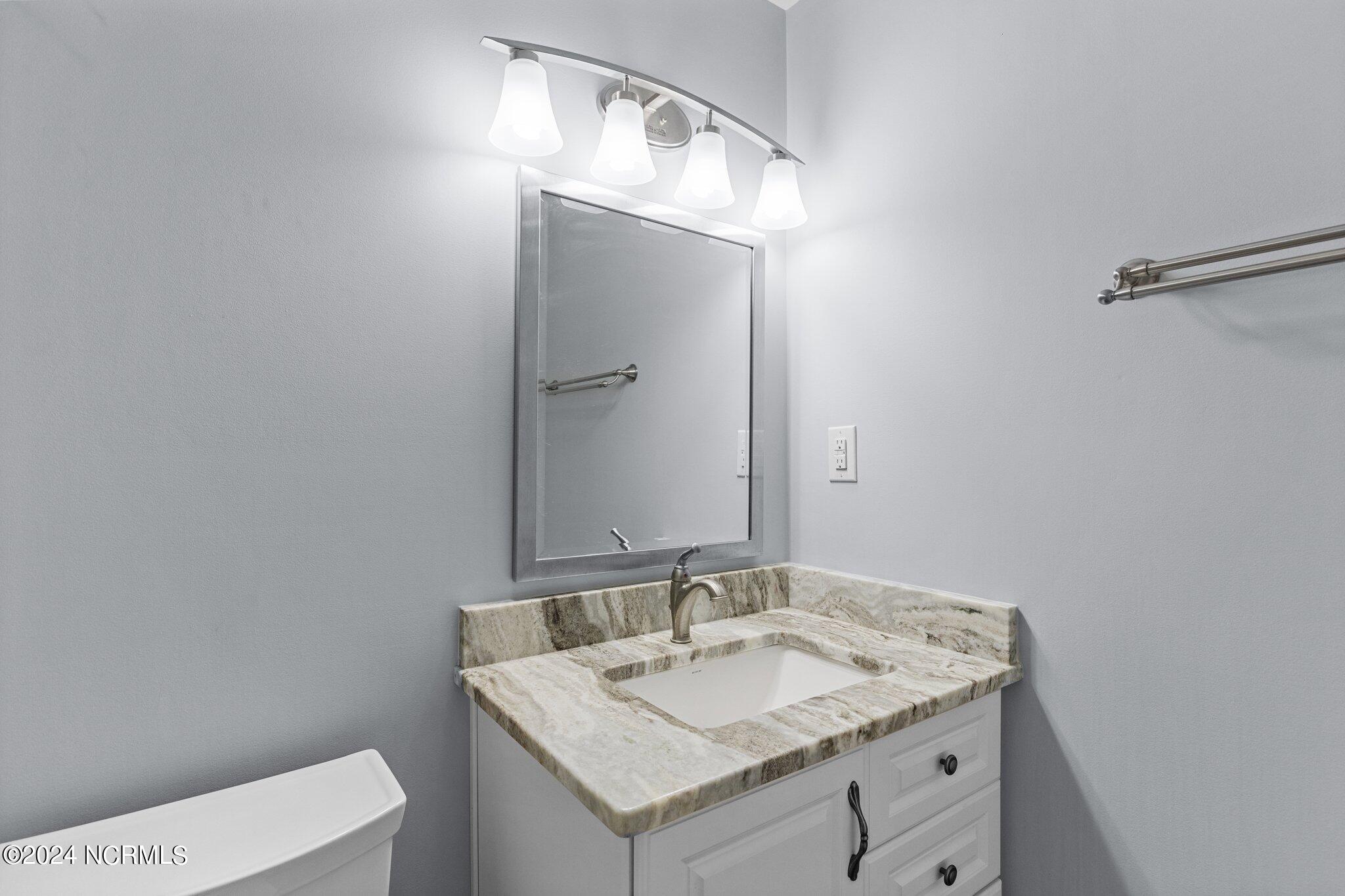 1505 Salter Path Road 304,Indian Beach