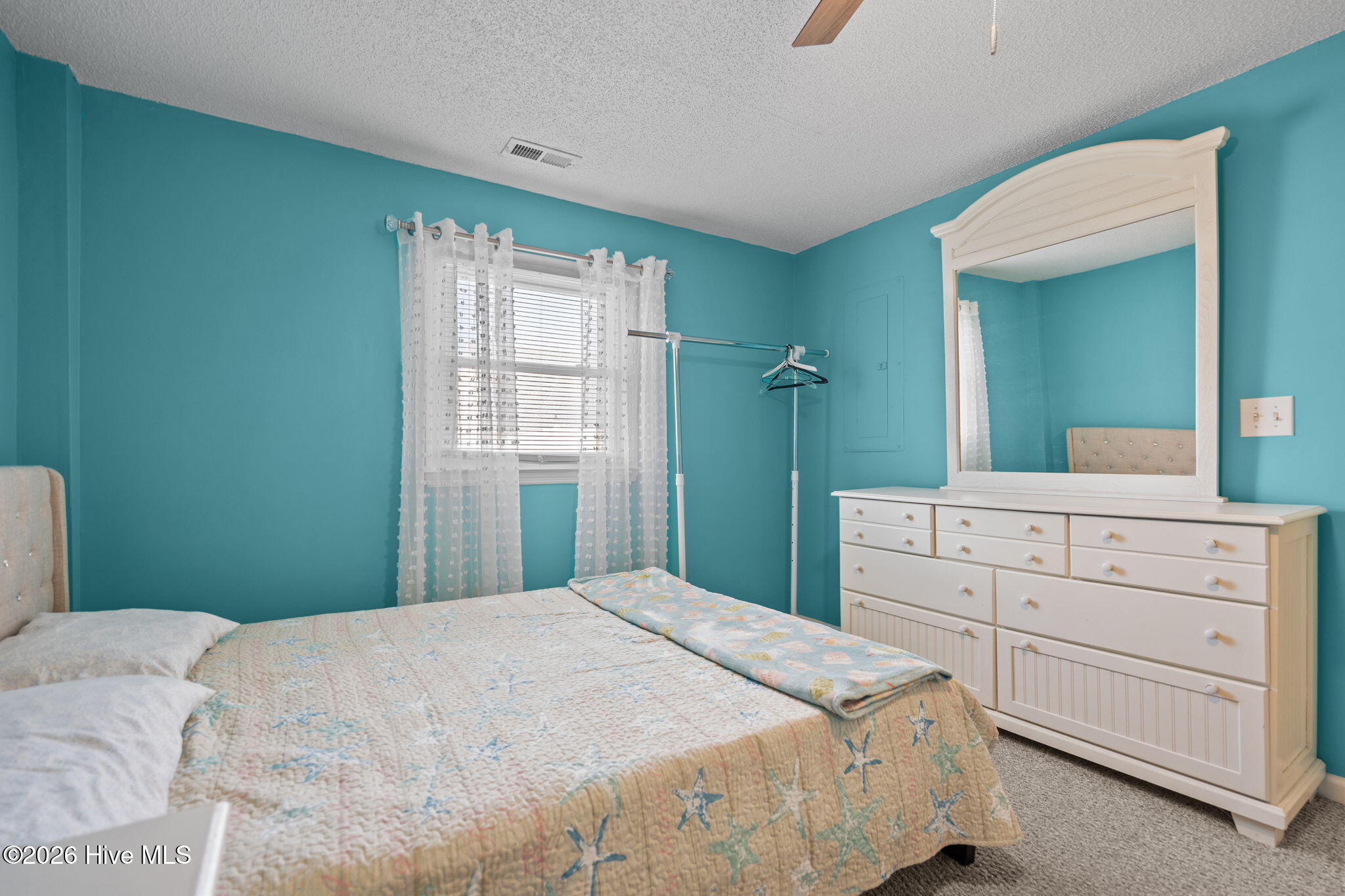 100558110 | Photo 50