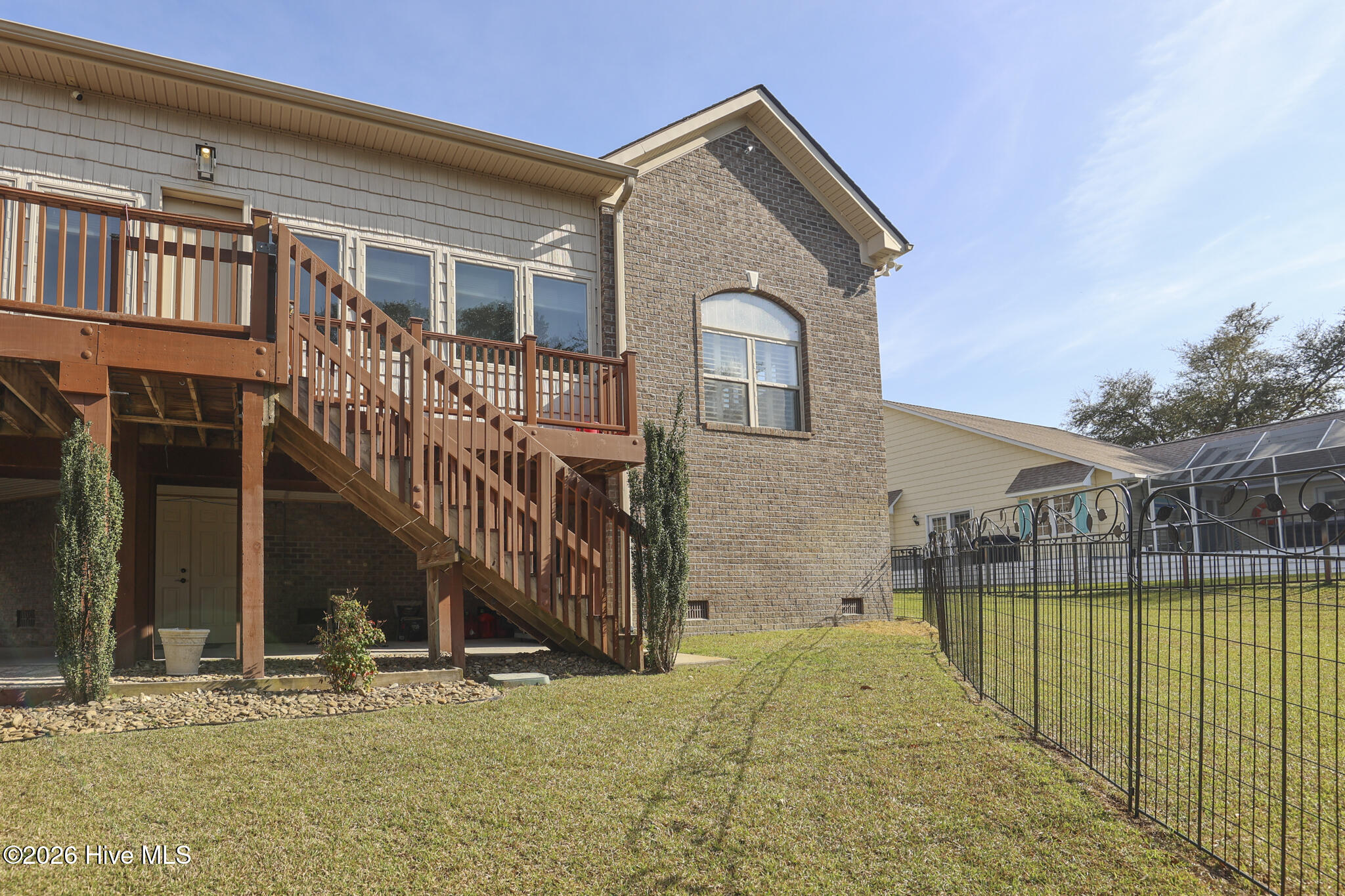 100564942 | Photo 66