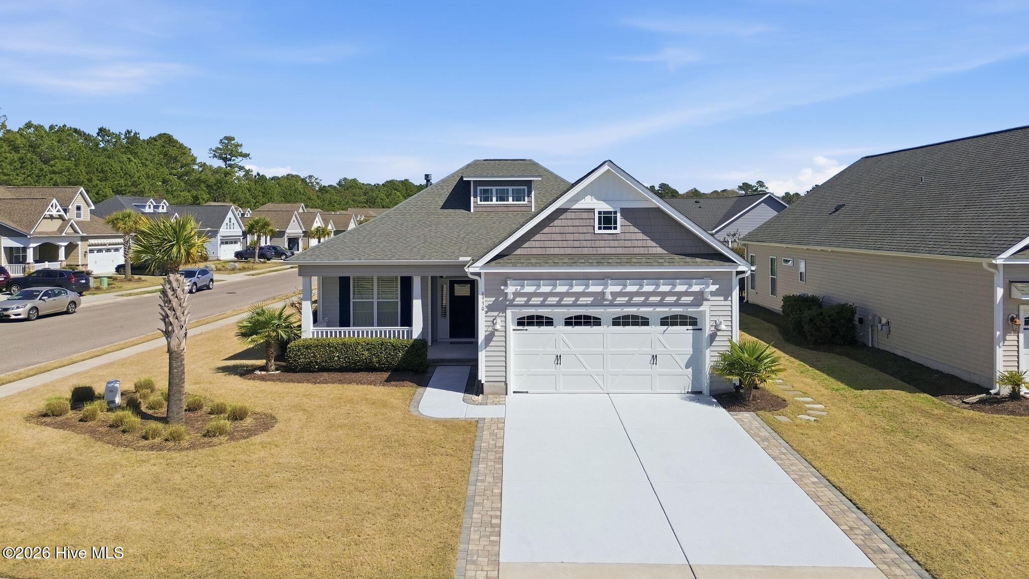 100559439 | Photo 85