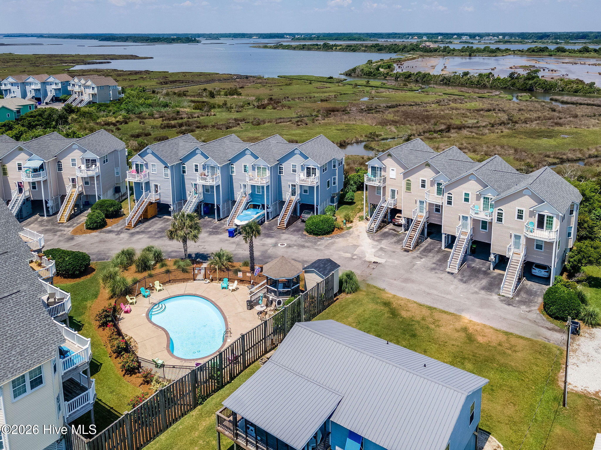 114 Calinda Cay Court,North Topsail Beach