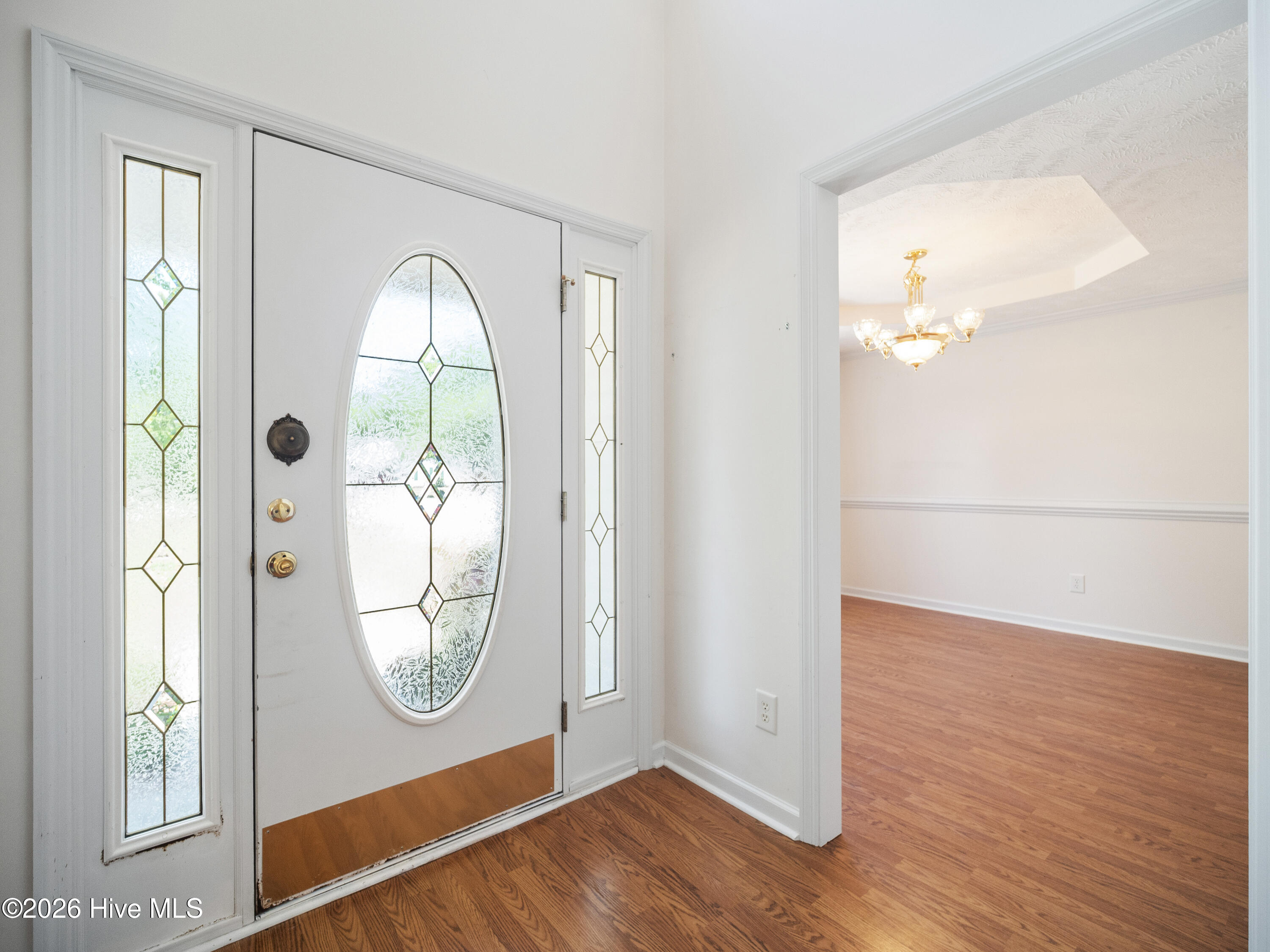 100570640 | Photo 10