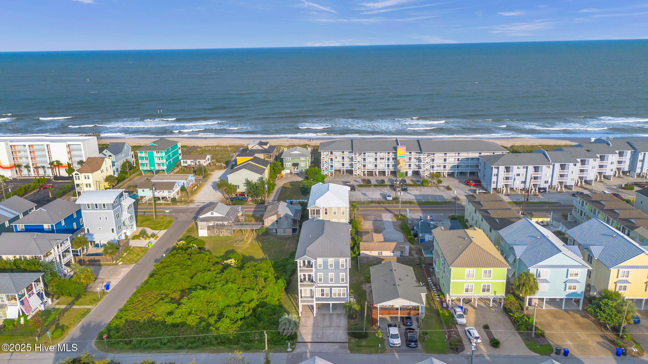 100530363 | Photo 48