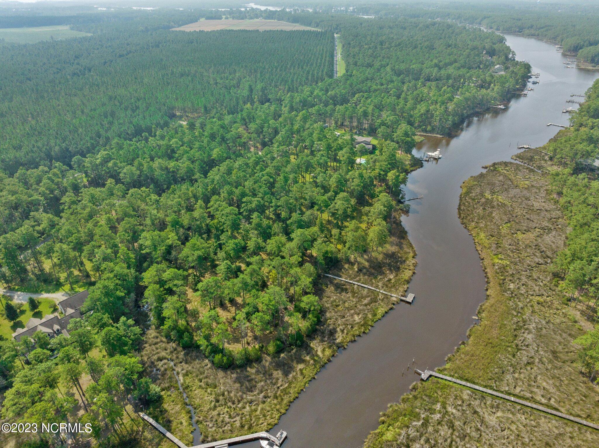 2504 19 Brown Creek Road,Merritt
