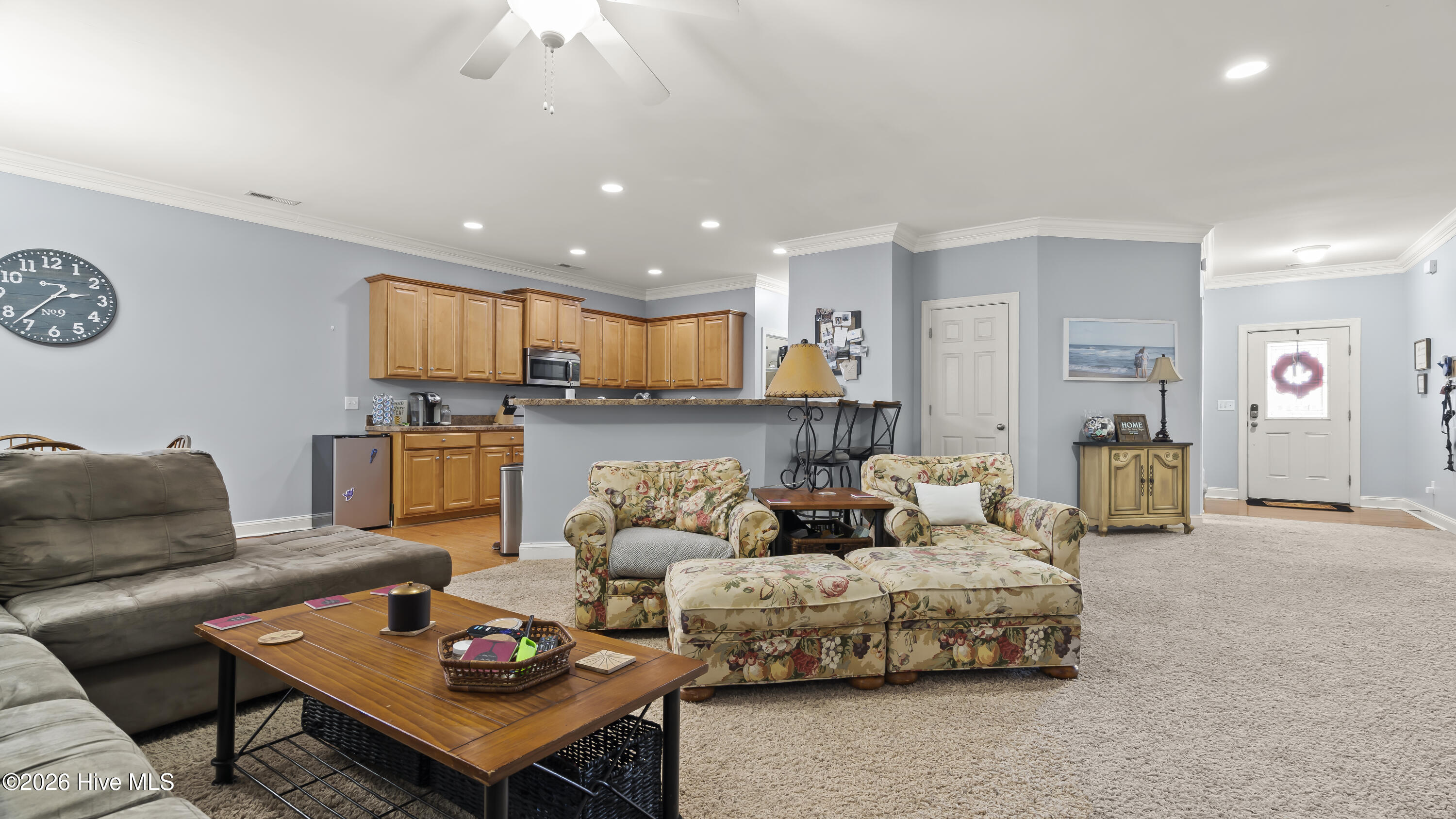 100566448 | Photo 10