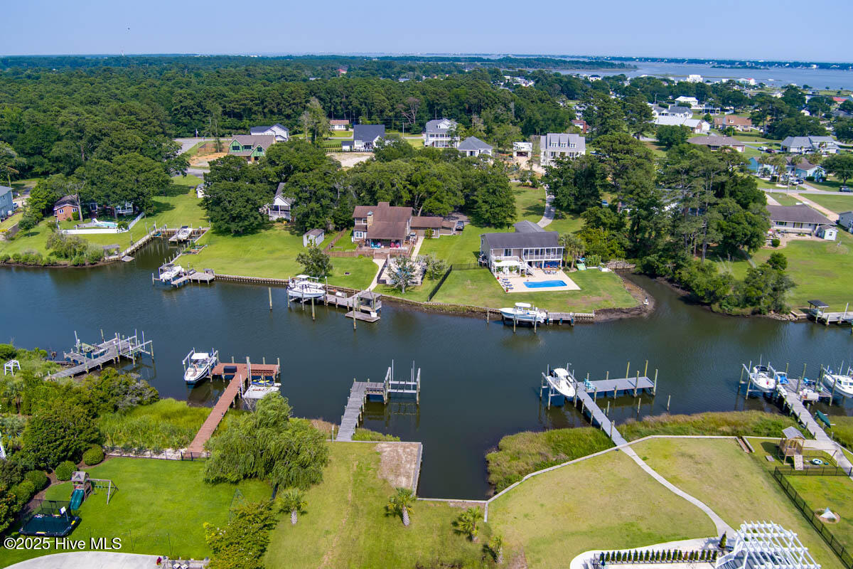 100558486 | Photo 19