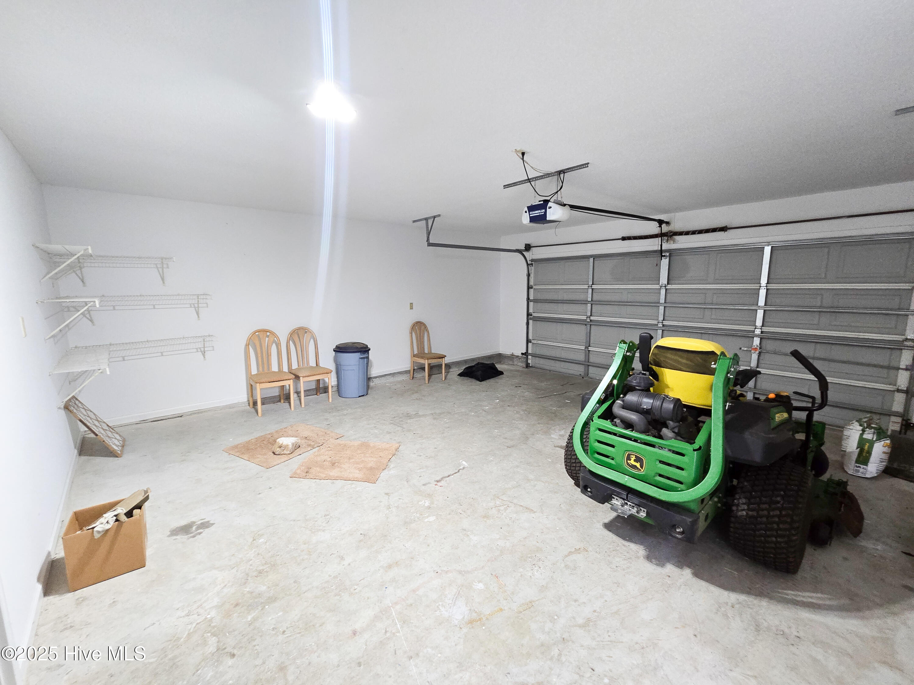 100533714 | Photo 28