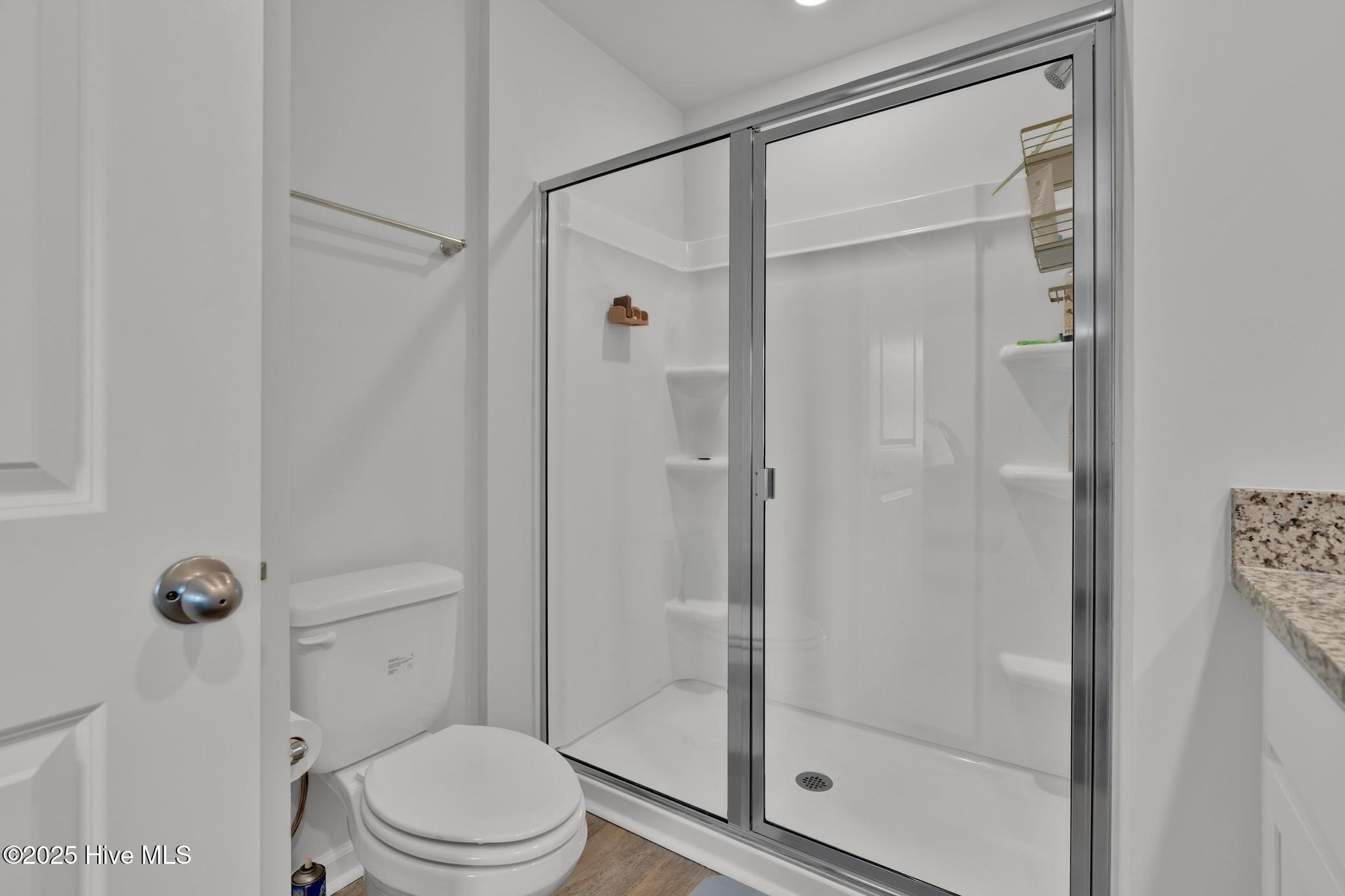 100532272 | Photo 22