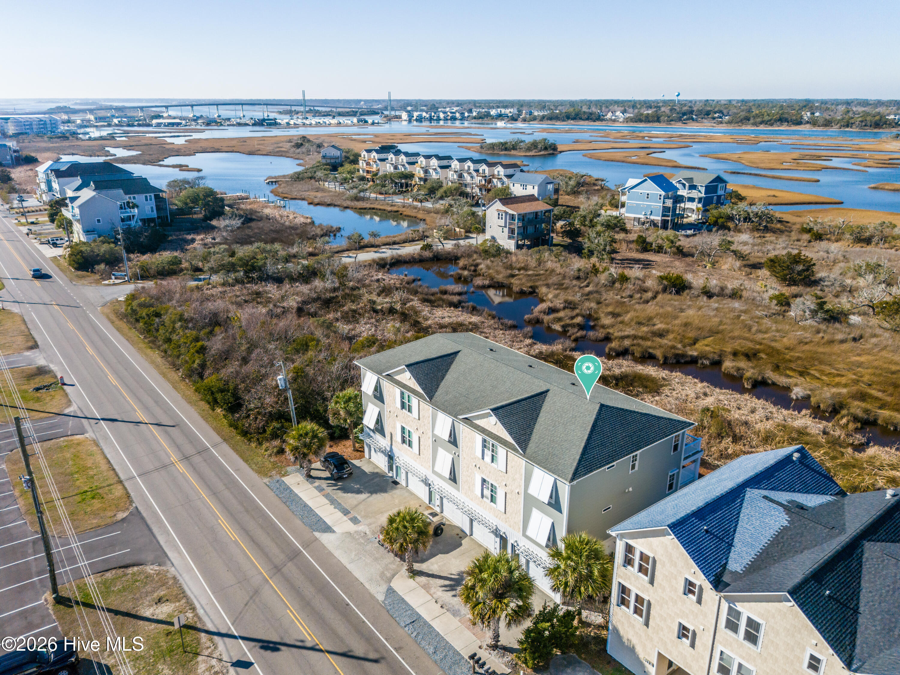 100548325 | Photo 39