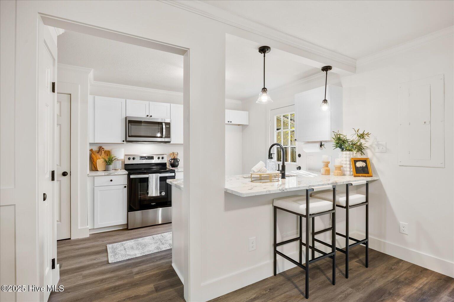 100541069 | Photo 16