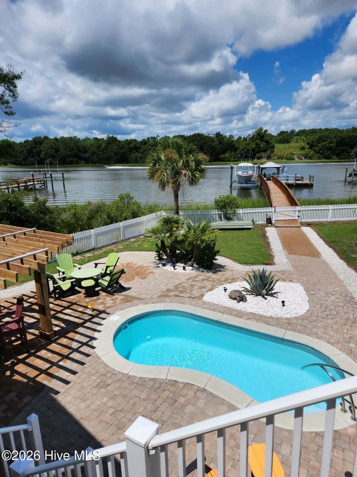 100553257 | Photo 20