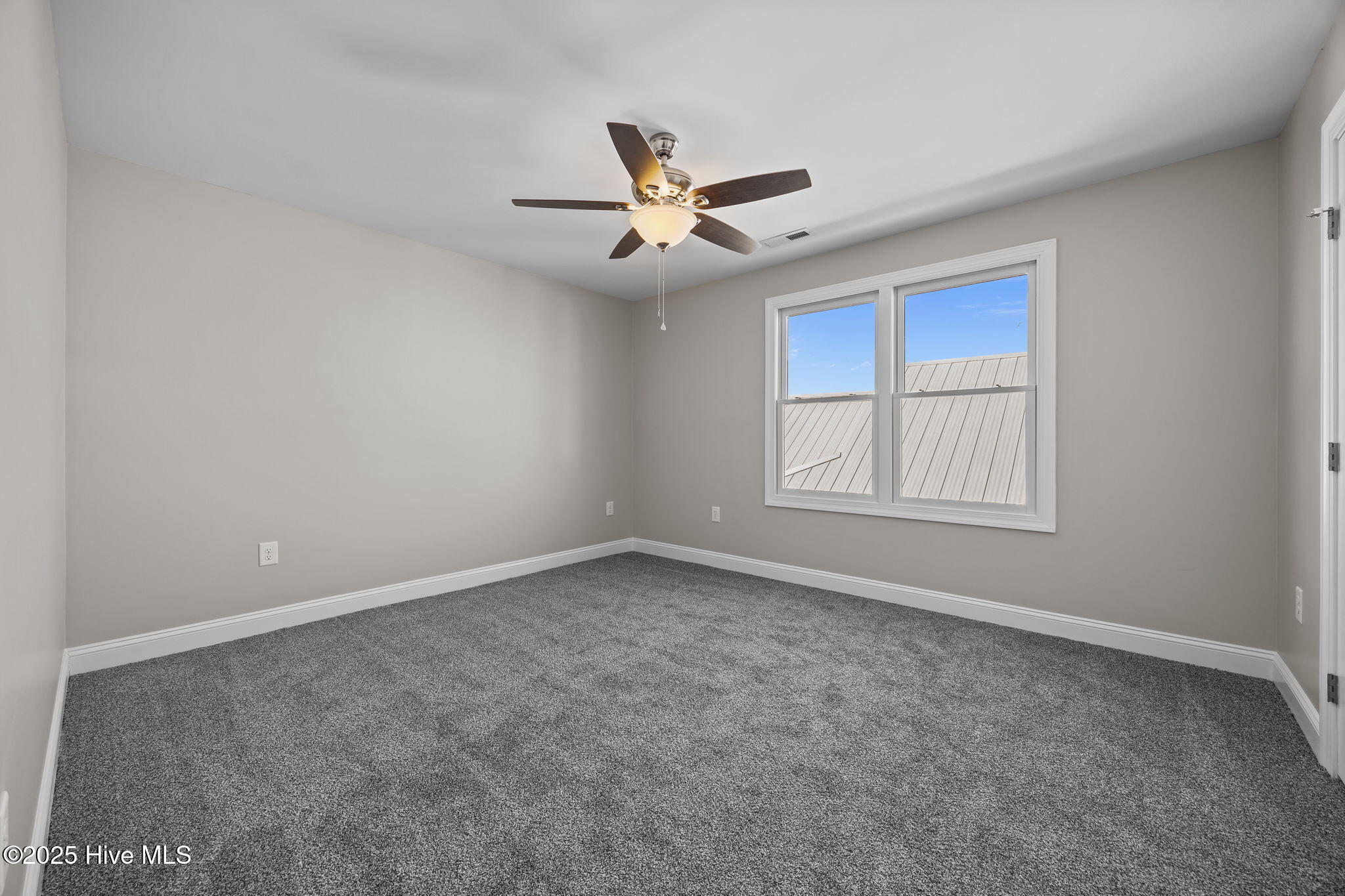 100545804 | Photo 26