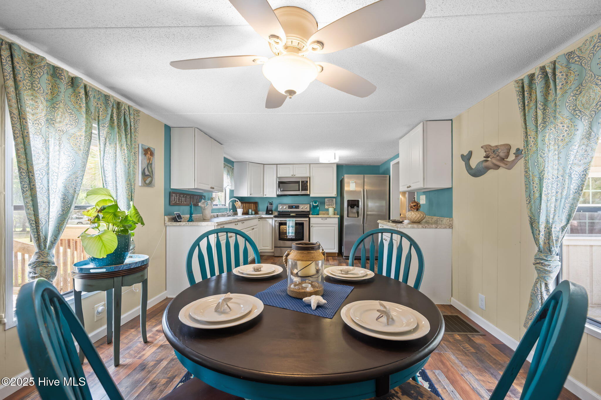 100535152 | Photo 28