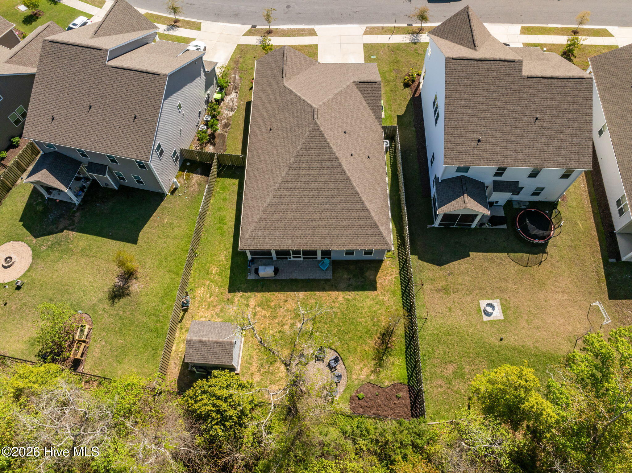 100566590 | Photo 19