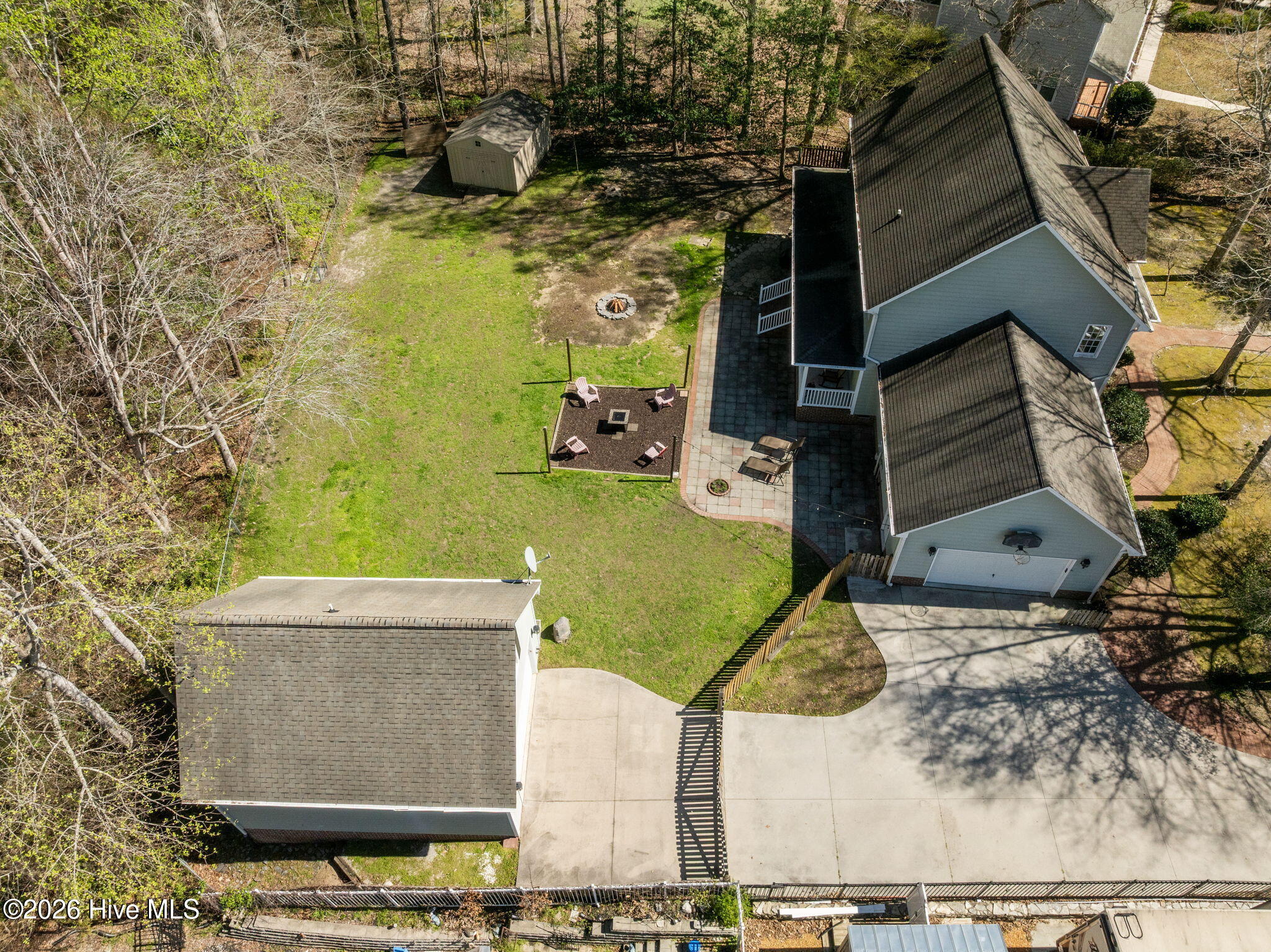 100561787 | Photo 52