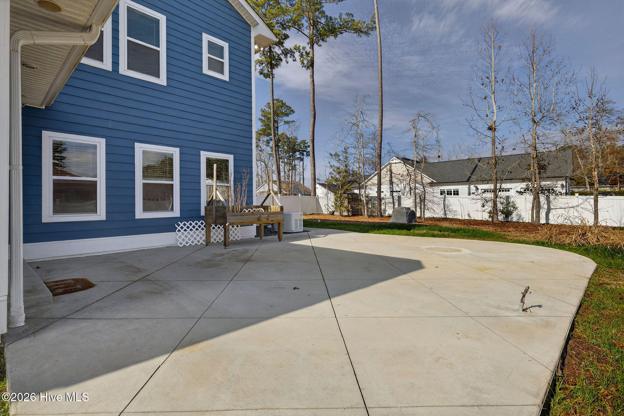 100548993 | Photo 34