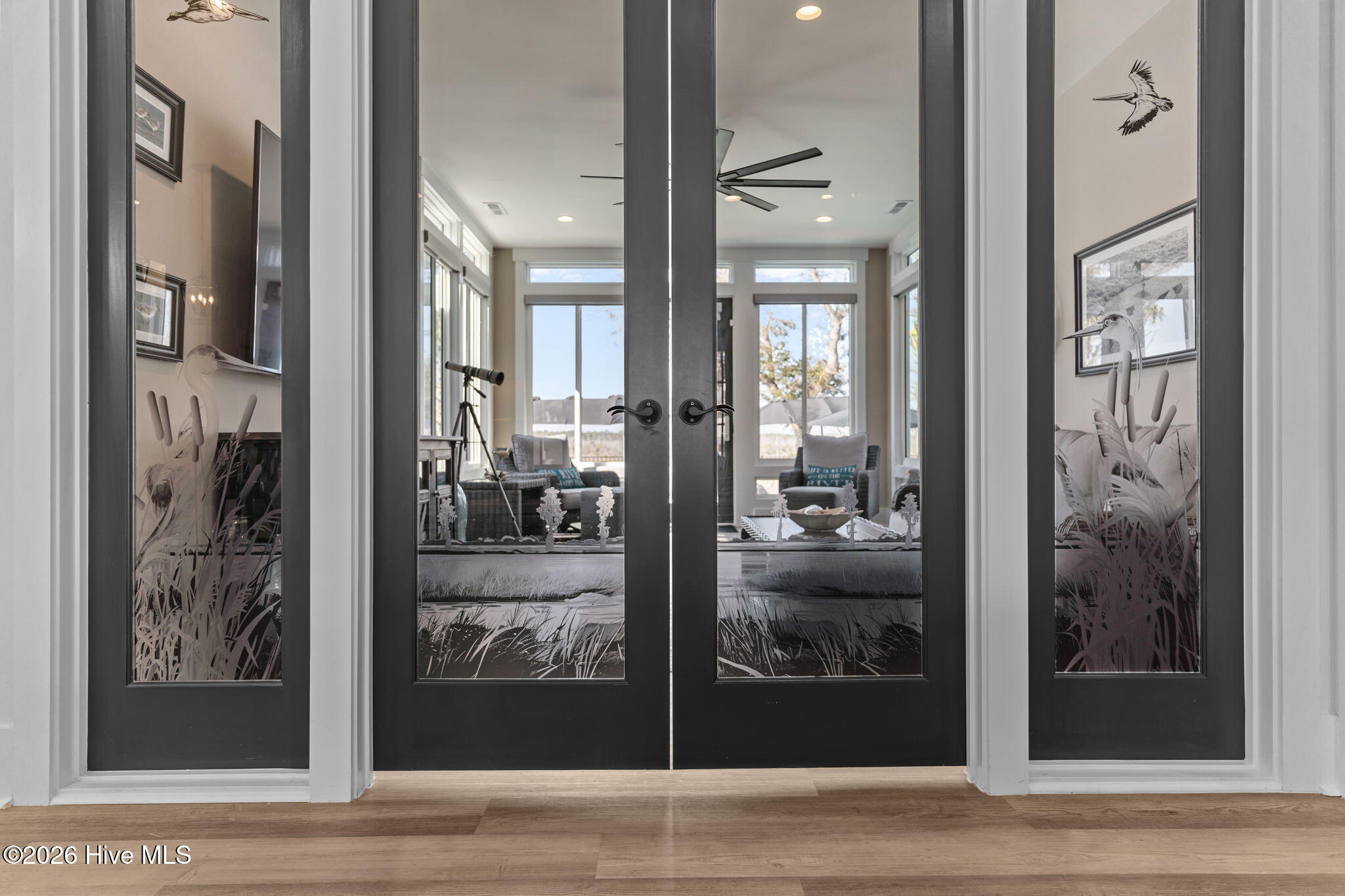 100554448 | Photo 15