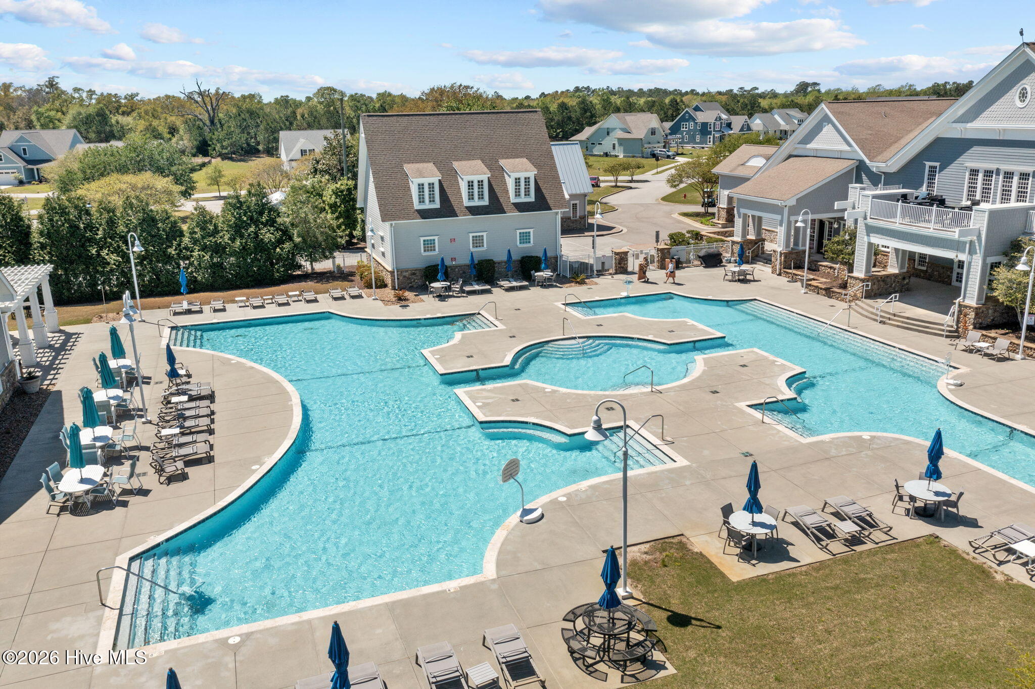 100555681 | Photo 91