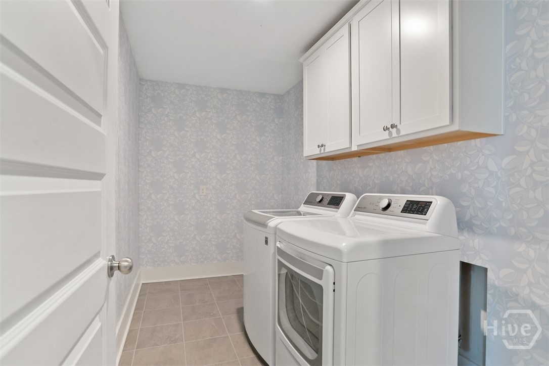 UPSTAIRS LAUNDRY ROOM