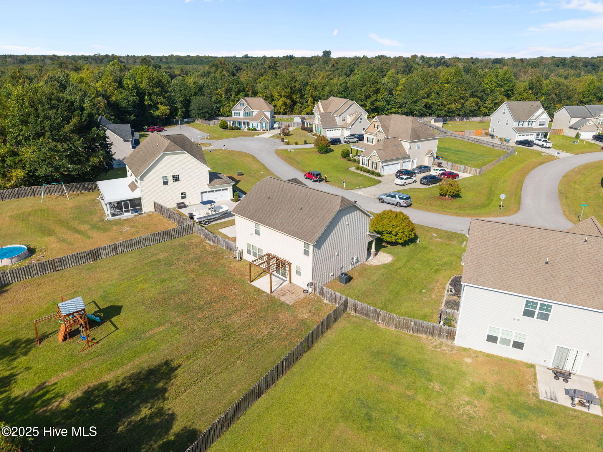 100533509 | Photo 40