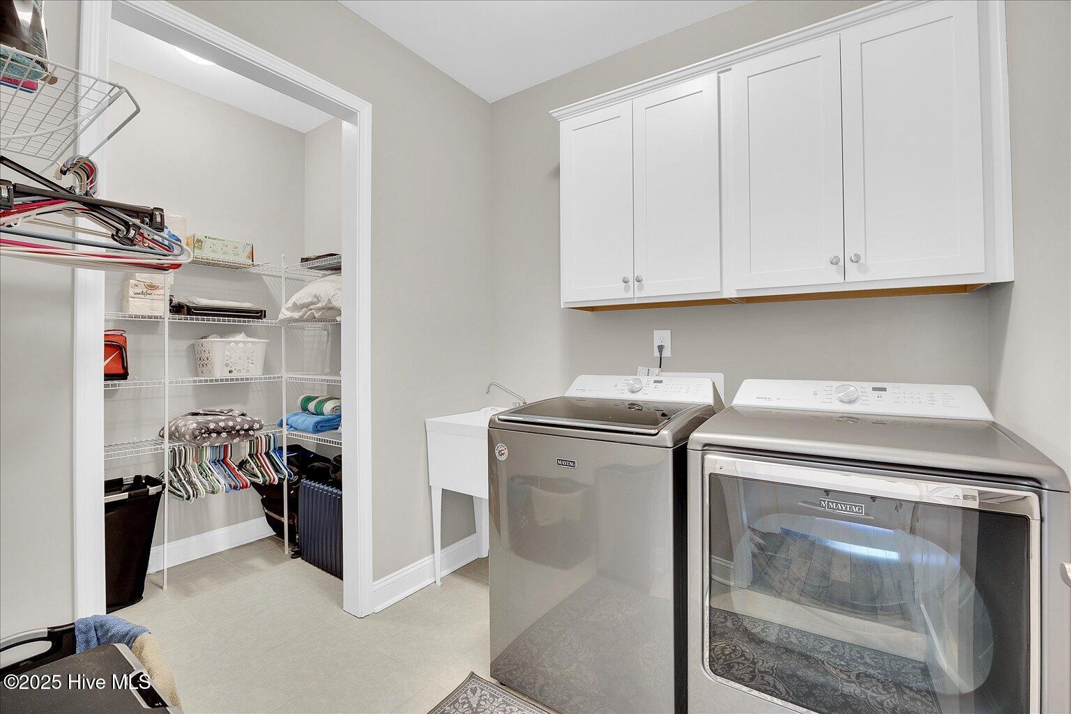 100509338 | Photo 30