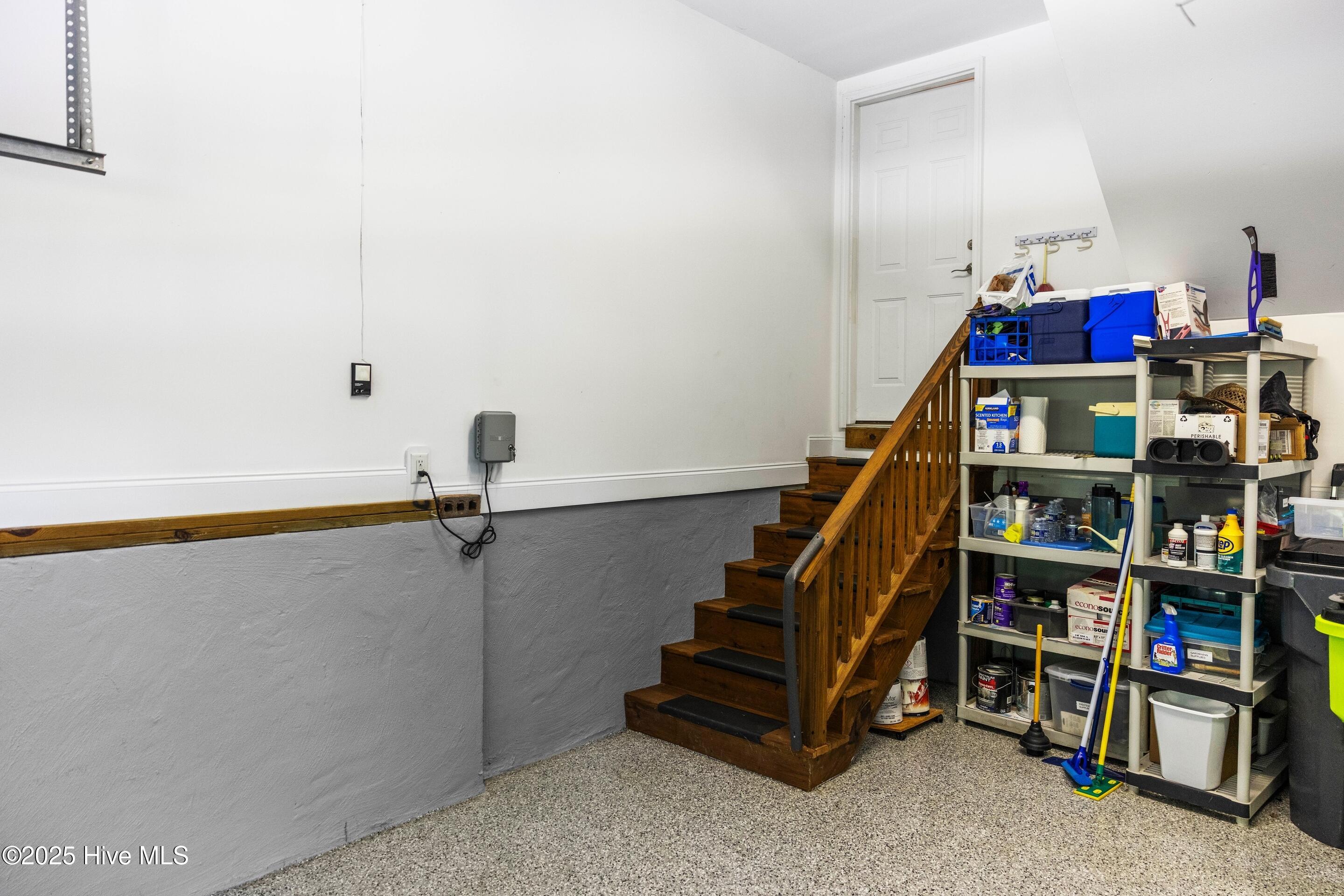 100514713 | Photo 52