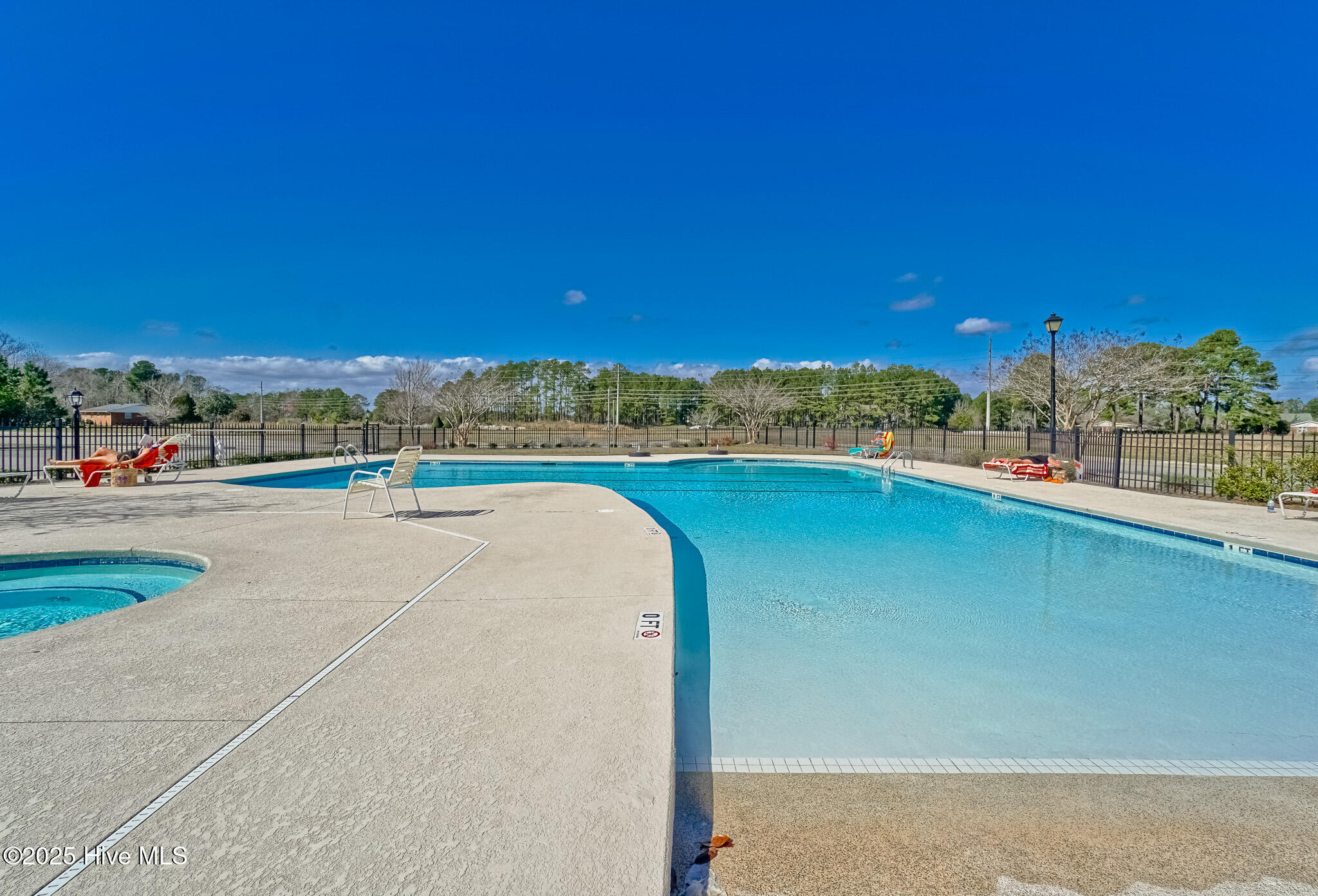 100499104 | Photo 54