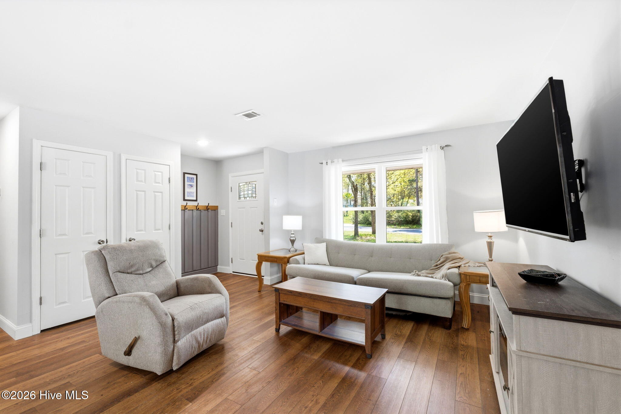 100564618 | Photo 16